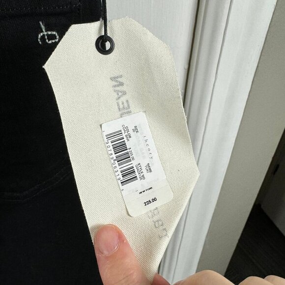 Rag & Bone Yuki Skinny in Coal Bar split front.  Size 30 - Picture 10 of 12